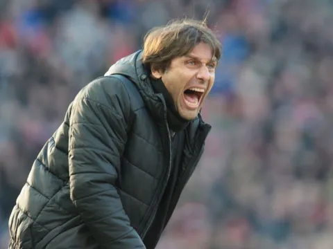 PSG xây dựng 'dream team': Conte và 3 'trò cưng' đến Paris?