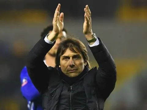 Quá sớm để nói về cú đúp danh hiệu của Chelsea