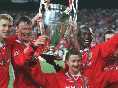 Quan điểm Martin Keown: Man Utd 1998/99 mạnh hơn Man City hiện tại