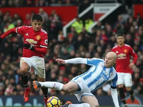 Quan điểm: Ngăn chặn Sanchez ư? Hãy đá anh ta!