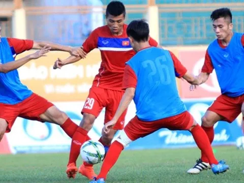 HLV Hoàng Anh Tuấn đưa Quang Hải và Thái Quý vào khuôn khổ