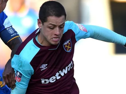 Quyết thay máu, Moyes tống cả Hernandez lẫn Carroll ra đường