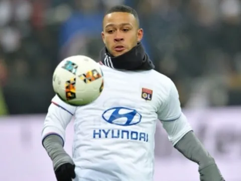 Ra sân 11 phút, Memphis Depay vẫn được HLV ngợi khen