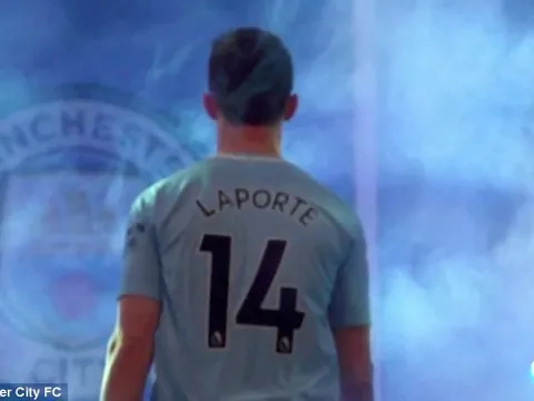 Rạng rỡ ra mắt Man City, Aymeric Laporte chọn xong số áo