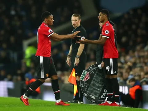 Với Mourinho, Rashford và Martial không còn là tiền đạo cắm