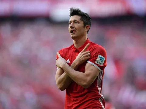 Real đừng hòng đụng đến Lewandowski
