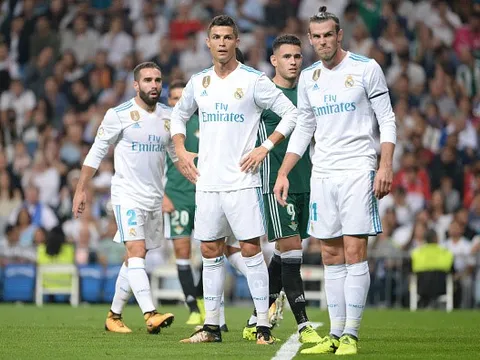 Vì sao Real Madrid khủng hoảng ở La Liga?