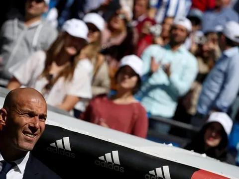 Real Madrid, 4-3-3 và cơn nhức đầu của Zidane