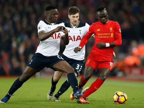 Liverpool hâm nóng cuộc đua tốp 4