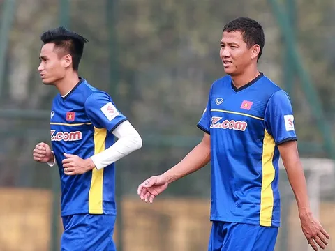 Tuyển Việt Nam: Lứa U23 có tâm phục khẩu phục đàn anh?