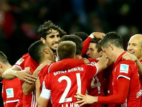 Robben "nổi đoá" khi bị thay ra, Ancelotti nói gì?