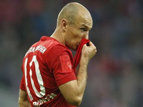 Robben: "Sang Trung Quốc chỉ có tàn sự nghiệp"
