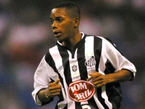 Robinho và thứ bóng đá vị nghệ thuật những năm 2000