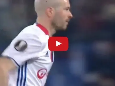 Roma 2-1 Lyon (lượt về vòng 16 đội Europa League)