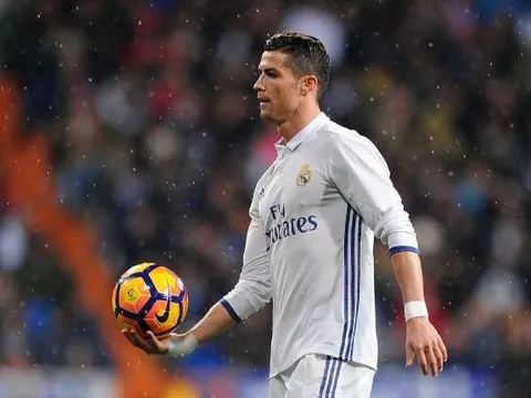 Ronaldo bị chỉ trích, Di Maria lên tiếng bênh vực