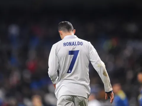 Ronaldo giữa tâm bão, Zidane lên tiếng
