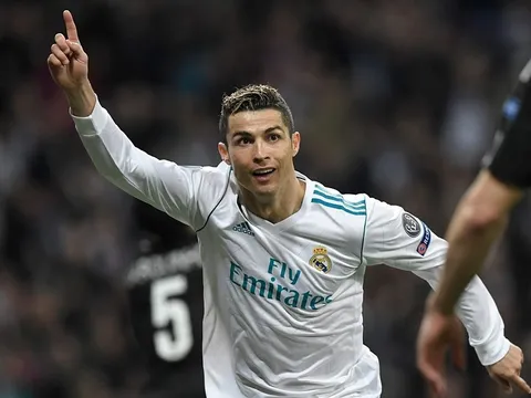 Ronaldo lập cú đúp, nhấn chìm PSG tại thánh địa Bernabeu