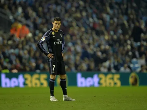 Ronaldo lập siêu phẩm, Real vẫn phải dừng chân ở Tứ kết Cúp Nhà vua