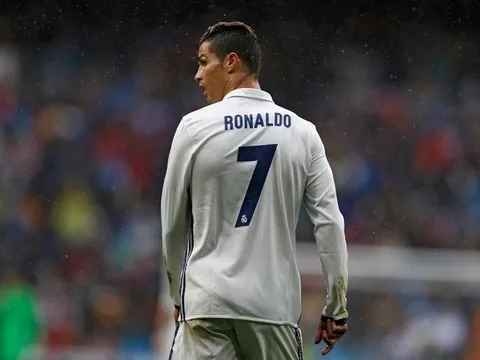 Ronaldo dính nghi án 'chạy chọt' hòng thoát án tù
