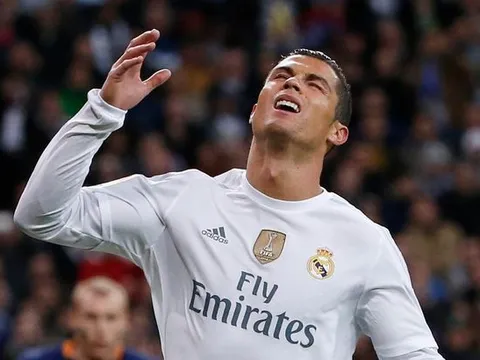 Ronaldo ngoài cuộc trong đội hình giá trị nhất hành tinh