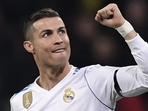 Ronaldo thăng hoa, Real có cứu được mùa giải?