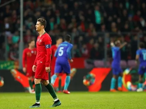 Ronaldo và các đồng đội thua thảm trước sức trẻ của Hà Lan
