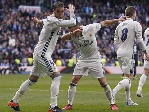 Ronaldo vô duyên, 'siêu hậu vệ' tỏa sáng đem về chiến thắng cho Kền kền