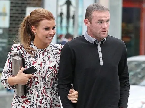 Rooney được vợ cho phép sang Trung Quốc thi đấu