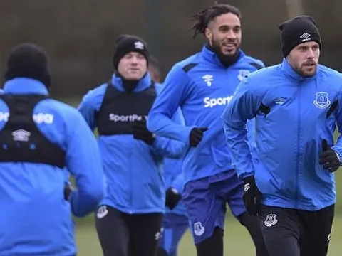 Rooney quẩy sung sức, quyết khiến Liverpool ôm hận lần nữa