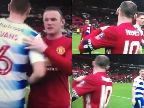 Rooney tẽn tò vì bị từ chối đổi áo