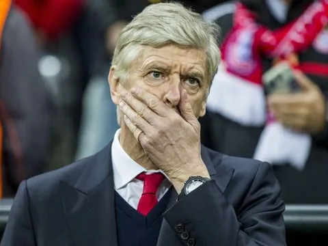 Roy Keane "chọc ngoáy" vào nỗi đau của Arsenal