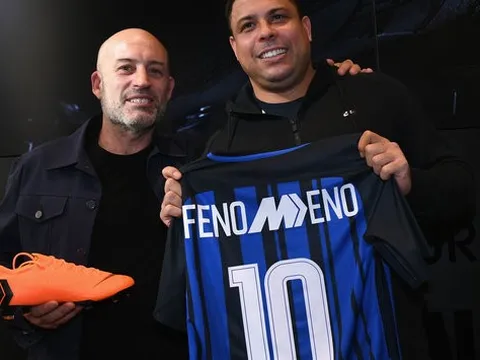 Rô béo tươi rói đi ăn sinh nhật của Inter