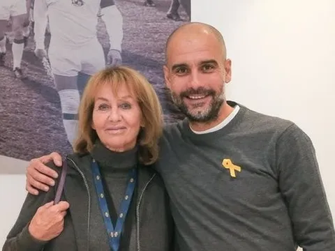 Vợ của 'thánh' Johan tiếp sức cho Guardiola tại Manchester