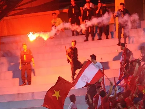 CĐV Hải Phòng kể lại tai nạn kinh hoàng với pháo sáng