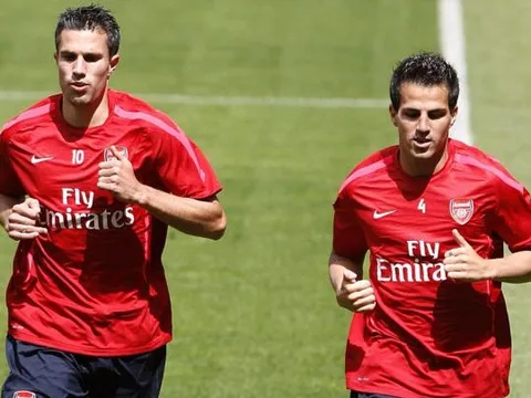 Sanchez, Fabregas & những cuộc tháo chạy nổi tiếng lịch sử Arsenal