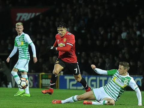 Sanchez ra mắt ấn tượng, Man Utd hủy diệt Yeovil Town