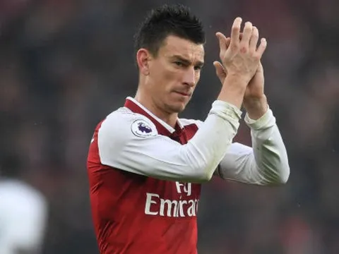 Sao Arsenal phải tiêm thuốc giảm đau để thi đấu