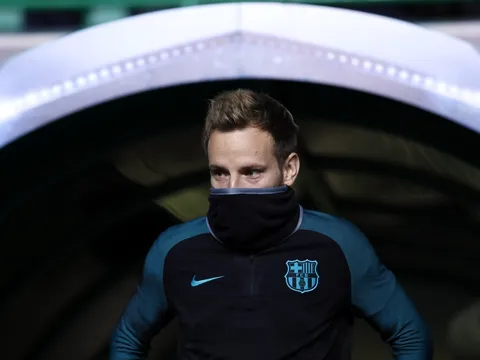 Sao Barca trở lại, đập tan tin đồn đến Man City