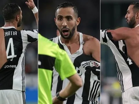Sao Juventus nổi xung thiên vì bị đối thủ làm rách áo