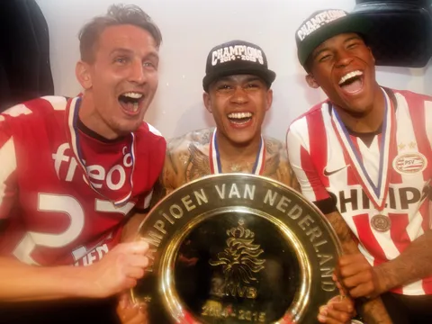Sao Liverpool ra sức bảo vệ Memphis Depay