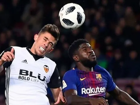 Sao Valencia tiết lộ bị Luis Suarez nhục mạ trên sân