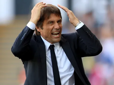 Sắp 'lên đỉnh', Conte sợ Chelsea xử phũ