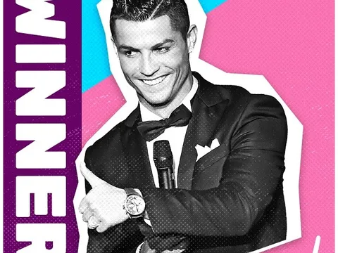 Sau Quả bóng vàng, Ronaldo ẵm thêm...'Mái tóc vàng' của năm