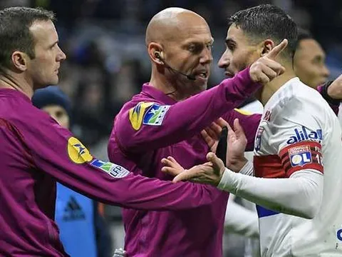 Sau vòng 25 Ligue 1: Lyon 'sa lầy', PSG và Monaco bay cao