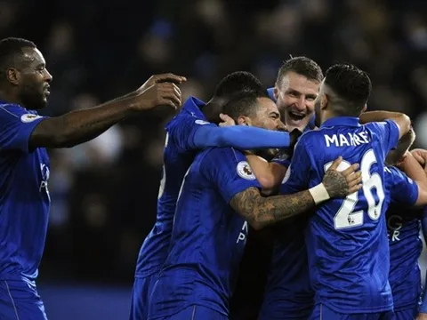 Sau vòng 26 NHA: Bi kịch Ranieri; Liverpool - Top 4 xa dần
