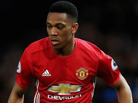 Scholes chê Martial di chuyển kém thông minh