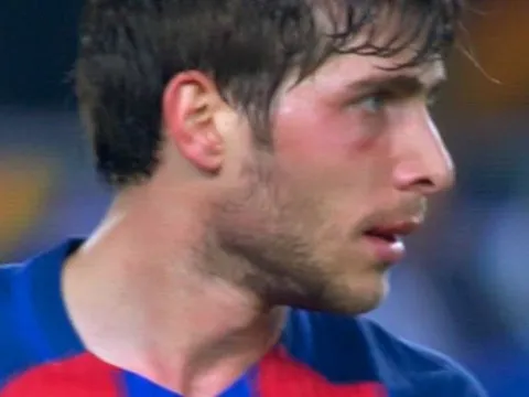 Sergi Roberto đã 'ngán' hàng thủ Barca?