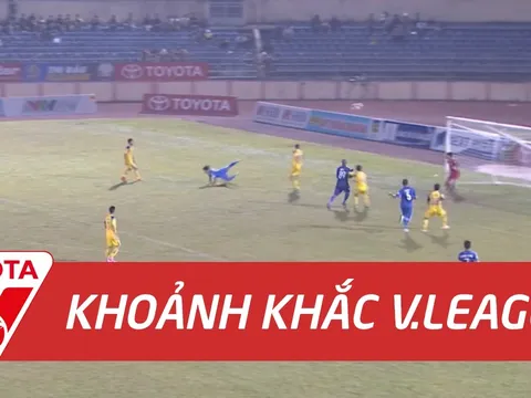 Siêu phẩm đánh đầu của Hà Minh Tuấn vào lưới Khánh Hòa