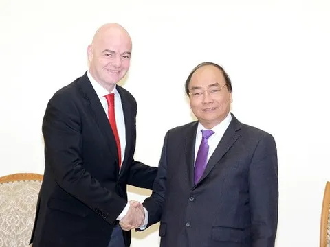 Thủ tướng kể chuyện chờ 5 giờ đón đội U23 Việt Nam với Chủ tịch FIFA