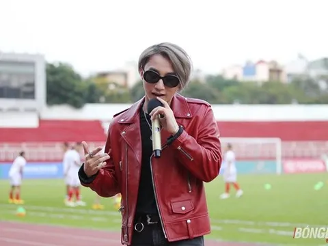 Sơn Tùng MTP làm “đốn tim” khán giả trên sân Thống Nhất